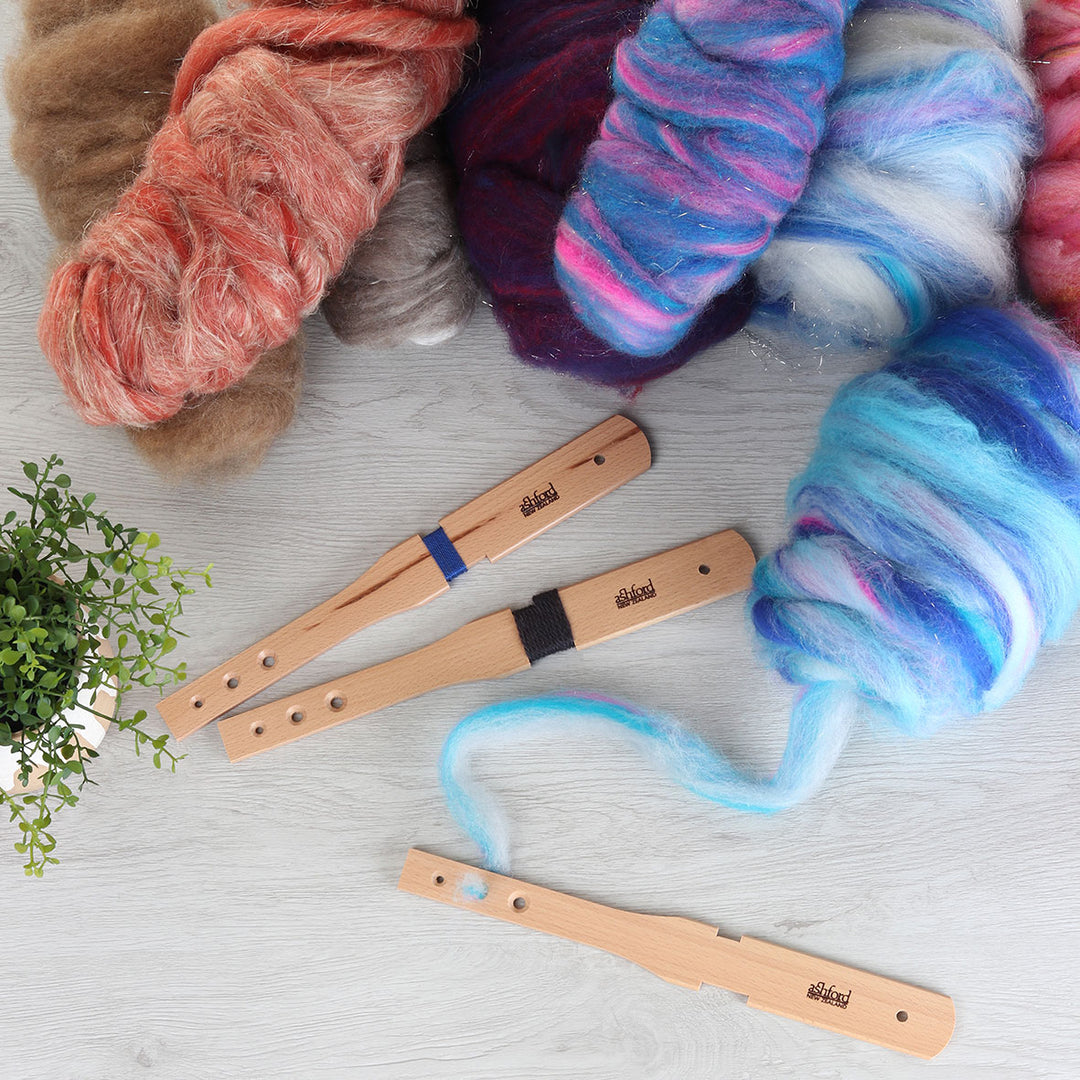 Ashford Diz Stick & Yarn Gauge